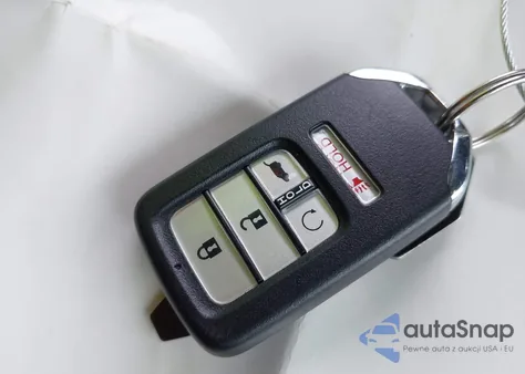 2021 Honda Cr-V Hybrid Ex-L from USA, damaged, VIN 7FART6H86ME011902